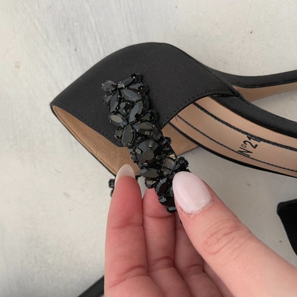 N°21 Black Satin Embellished Knotted Pumps Tonal Beads Ankle Strap Point Heels - Picture 5 of 10